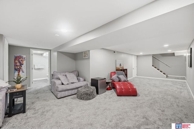 6701 Adams Street, Lincoln, NE 68507