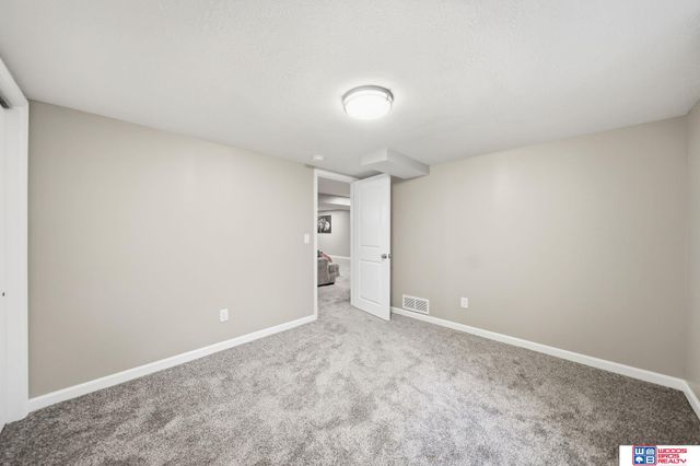 6701 Adams Street, Lincoln, NE 68507