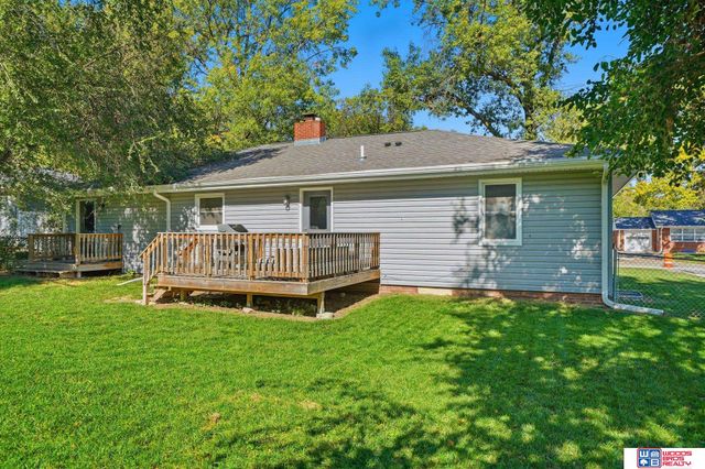 6701 Adams Street, Lincoln, NE 68507