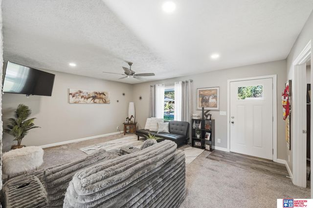 6701 Adams Street, Lincoln, NE 68507