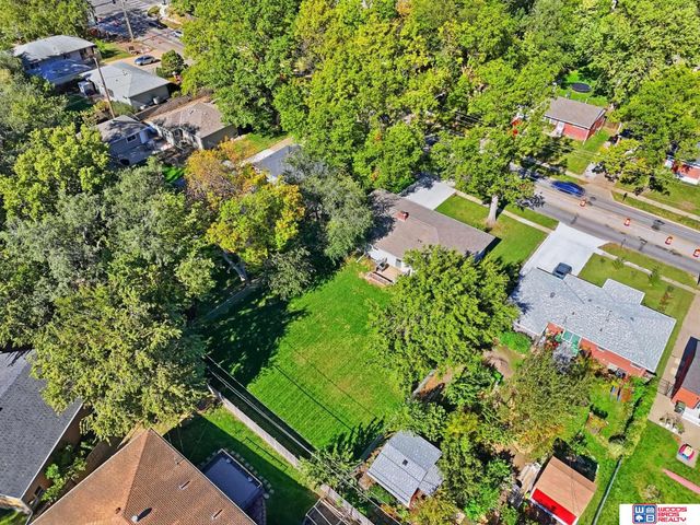 6701 Adams Street, Lincoln, NE 68507