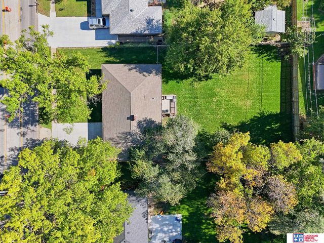 6701 Adams Street, Lincoln, NE 68507