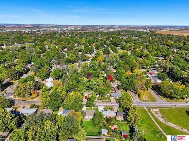 6701 Adams Street, Lincoln, NE 68507