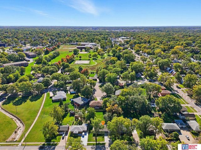 6701 Adams Street, Lincoln, NE 68507