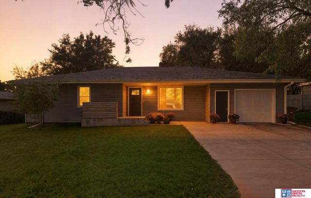 6701 Adams Street, Lincoln, NE 68507