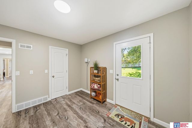 6701 Adams Street, Lincoln, NE 68507