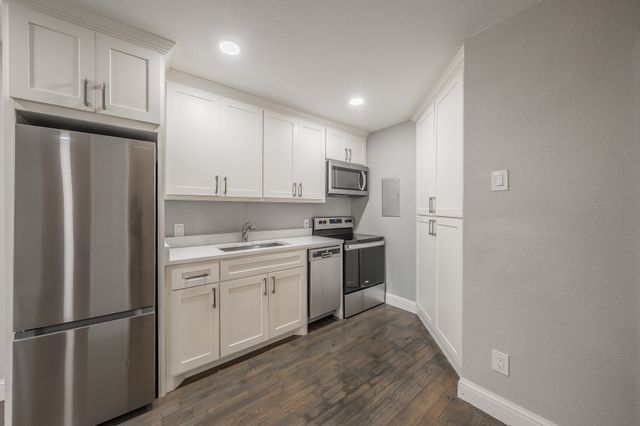 5757 Martel Avenue B08, Dallas, TX 75206