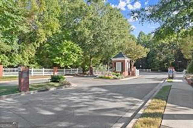 4202 Kendall Way, Roswell, GA 30075