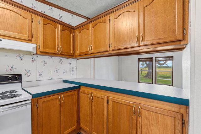 18509 S 1600 Road, Nevada, MO 64772