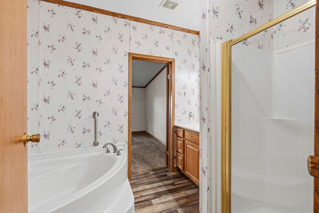 18509 S 1600 Road, Nevada, MO 64772