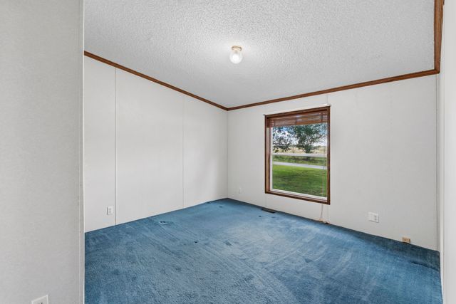 18509 S 1600 Road, Nevada, MO 64772