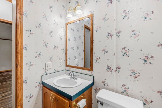 18509 S 1600 Road, Nevada, MO 64772