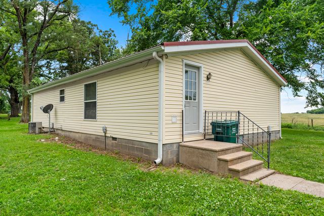 18509 S 1600 Road, Nevada, MO 64772