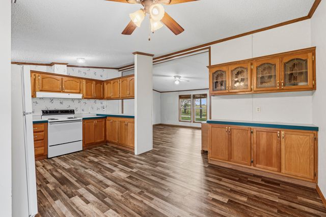 18509 S 1600 Road, Nevada, MO 64772