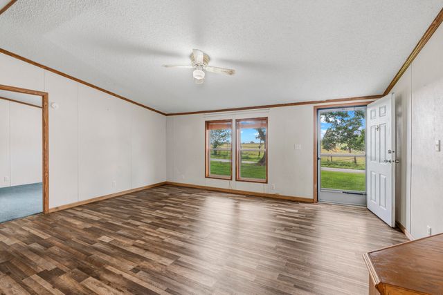 18509 S 1600 Road, Nevada, MO 64772