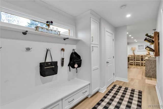 160 High Park Blvd, Amherst, NY 14226