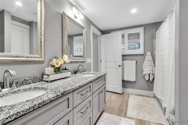 160 High Park Blvd, Amherst, NY 14226