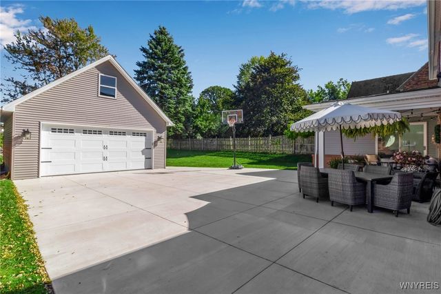 160 High Park Blvd, Amherst, NY 14226