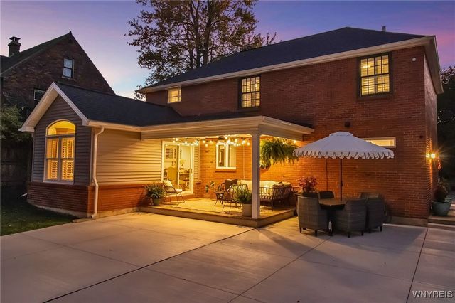 160 High Park Blvd, Amherst, NY 14226