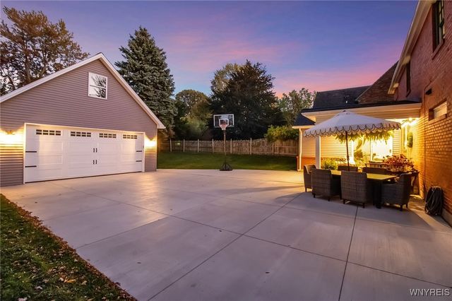 160 High Park Blvd, Amherst, NY 14226