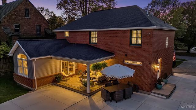 160 High Park Blvd, Amherst, NY 14226