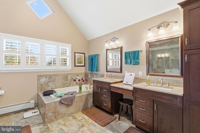 39 RODEO DRIVE, West Creek, NJ 08092