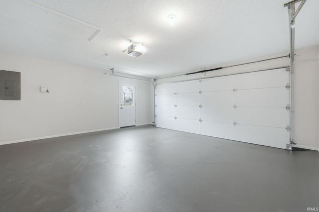 1317 Reckeweg Road, Fort Wayne, IN 46804