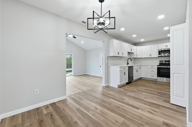 1317 Reckeweg Road, Fort Wayne, IN 46804