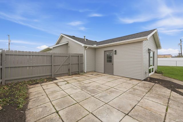 1317 Reckeweg Road, Fort Wayne, IN 46804