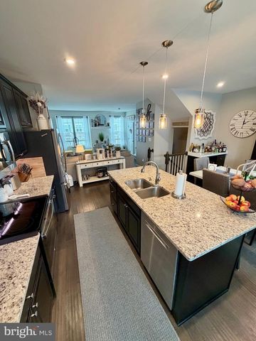 105 MERIDIAN LN, Sewell, NJ 08080