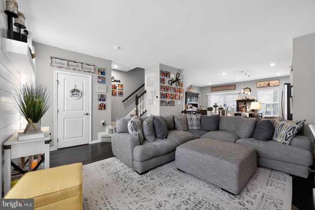 105 MERIDIAN LN, Sewell, NJ 08080