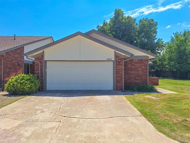 11929 N Mustang Road, Yukon, OK 73099