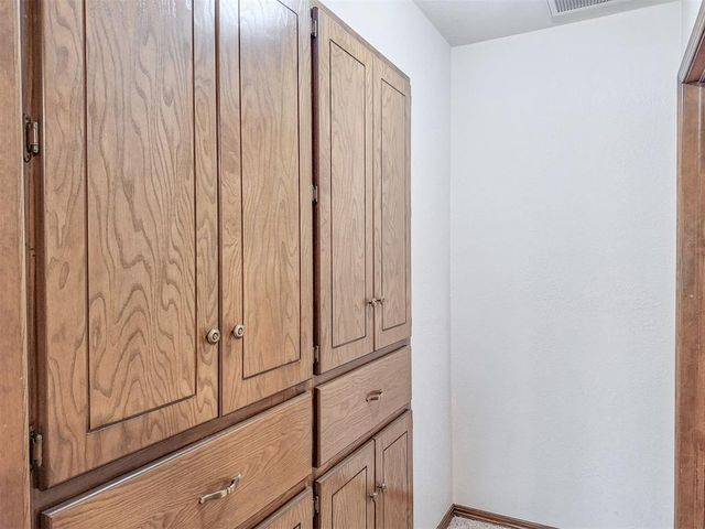 11929 N Mustang Road, Yukon, OK 73099