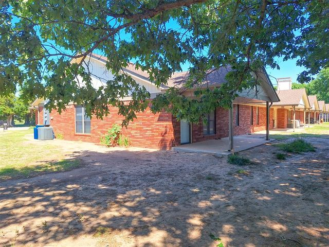 11929 N Mustang Road, Yukon, OK 73099