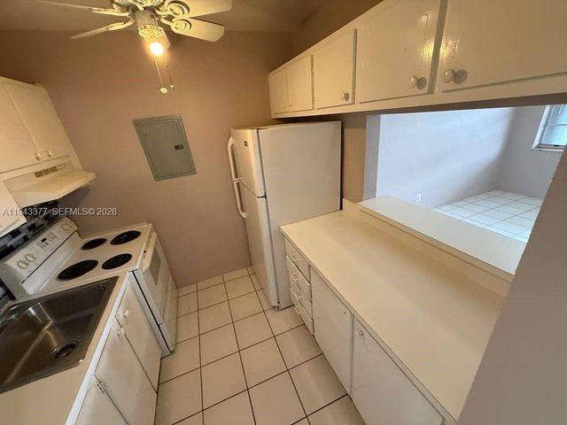 2916 Funston Street 53A, Hollywood, FL 33020