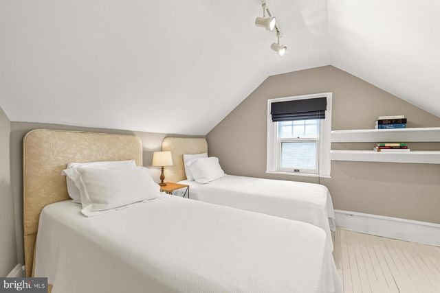 8612 TILGHMAN ISLAND RD, Wittman, MD 21676