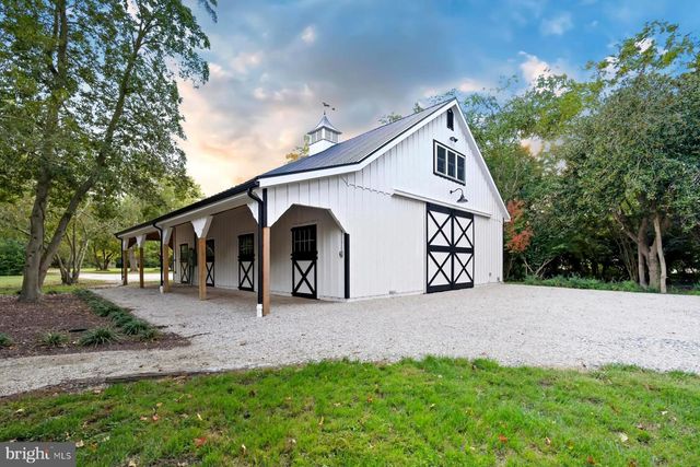 8612 TILGHMAN ISLAND RD, Wittman, MD 21676