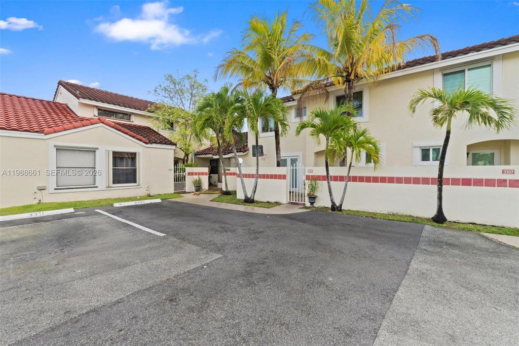 3309 San Remo Cir, Homestead, FL 33035