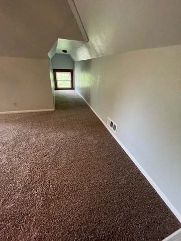700 N Dallas Street, Ennis, TX 75119