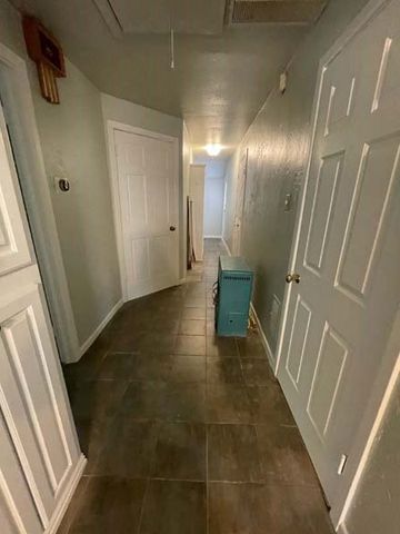 700 N Dallas Street, Ennis, TX 75119