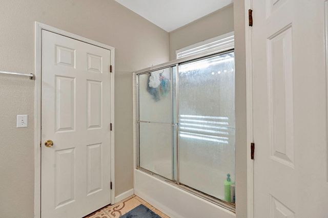 2426 S Larkin Avenue, Fresno, CA 93727