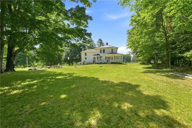 3672 S County Trail, Richmond, RI 02892