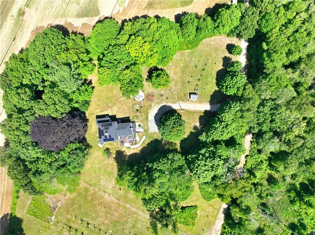 3672 S County Trail, Richmond, RI 02892