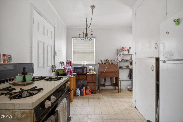 108 Barry Drive, Ventura, CA 93001