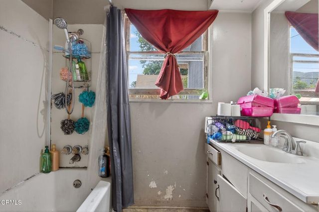 108 Barry Drive, Ventura, CA 93001