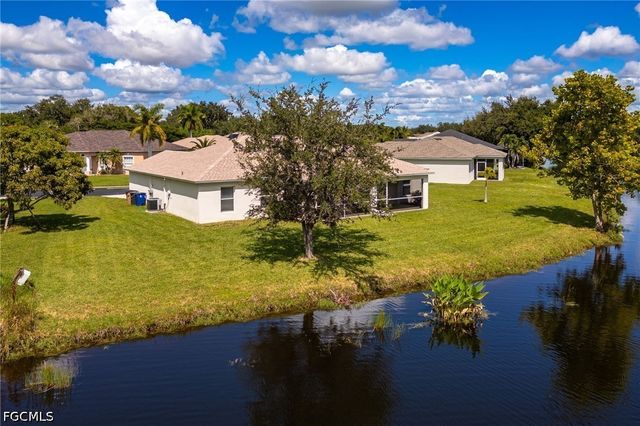 2560 Hawks Preserve DR, Fort Myers, FL 33905