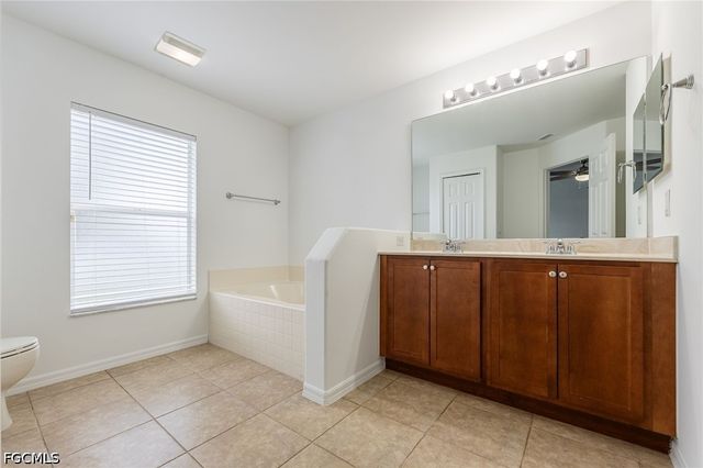 2560 Hawks Preserve DR, Fort Myers, FL 33905