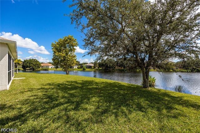2560 Hawks Preserve DR, Fort Myers, FL 33905