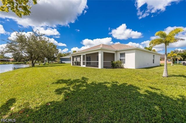 2560 Hawks Preserve DR, Fort Myers, FL 33905