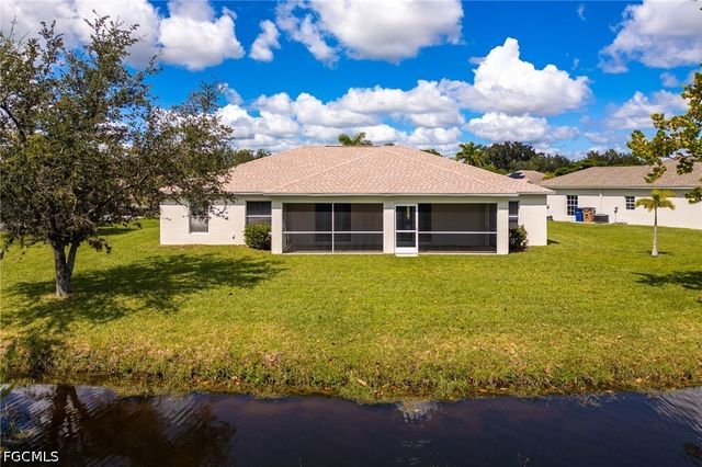 2560 Hawks Preserve DR, Fort Myers, FL 33905